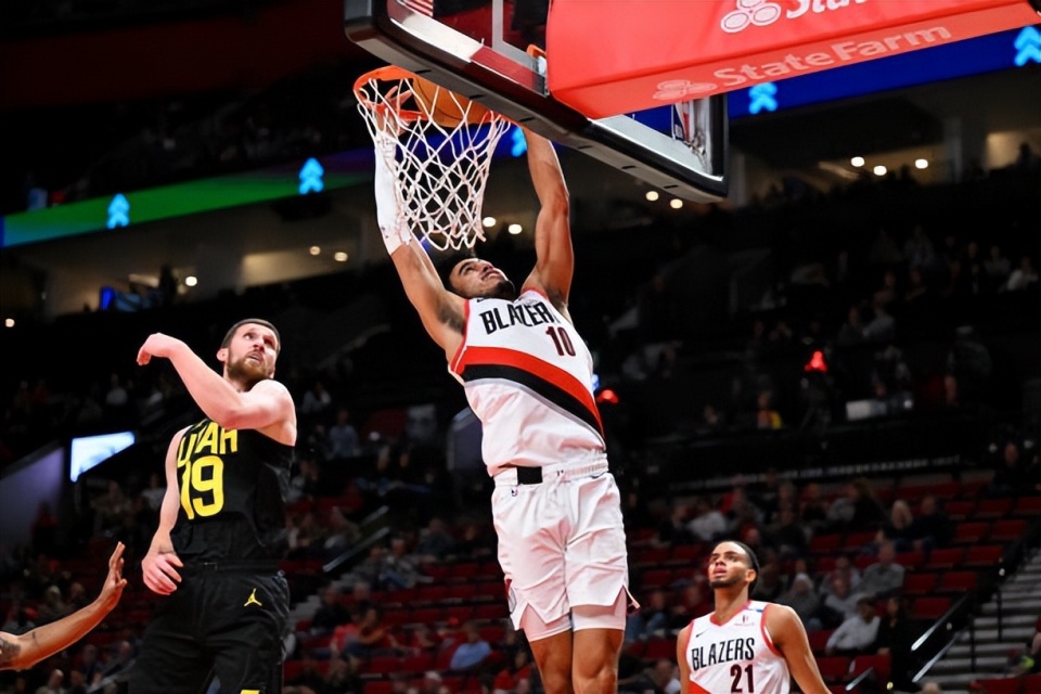 他在NBA, 米纳亚在过 他在NBA, 米纳亚在过